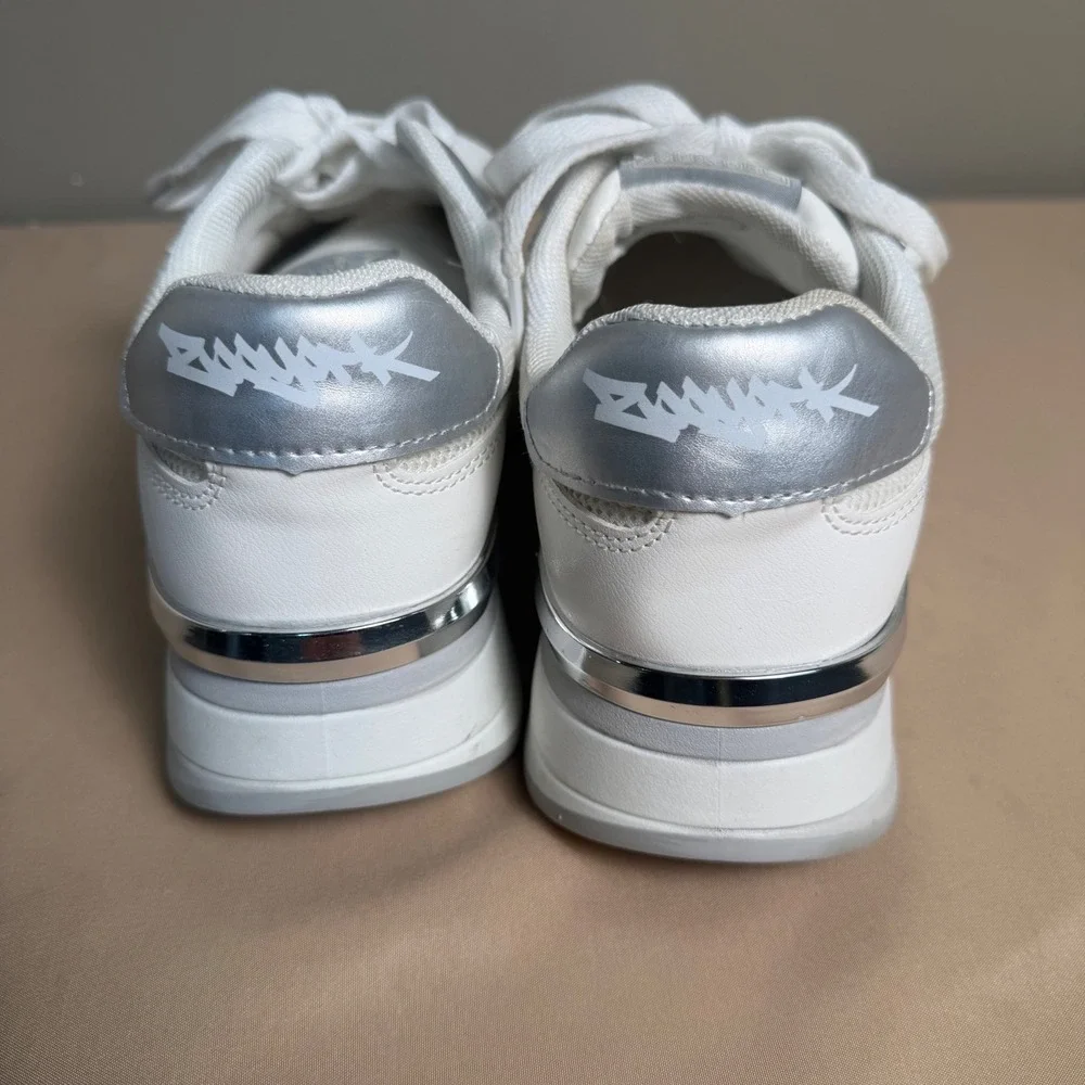 Zoo York Star White Metallic Silver Platform Sneakers Womens Size 9 NYC Low Top